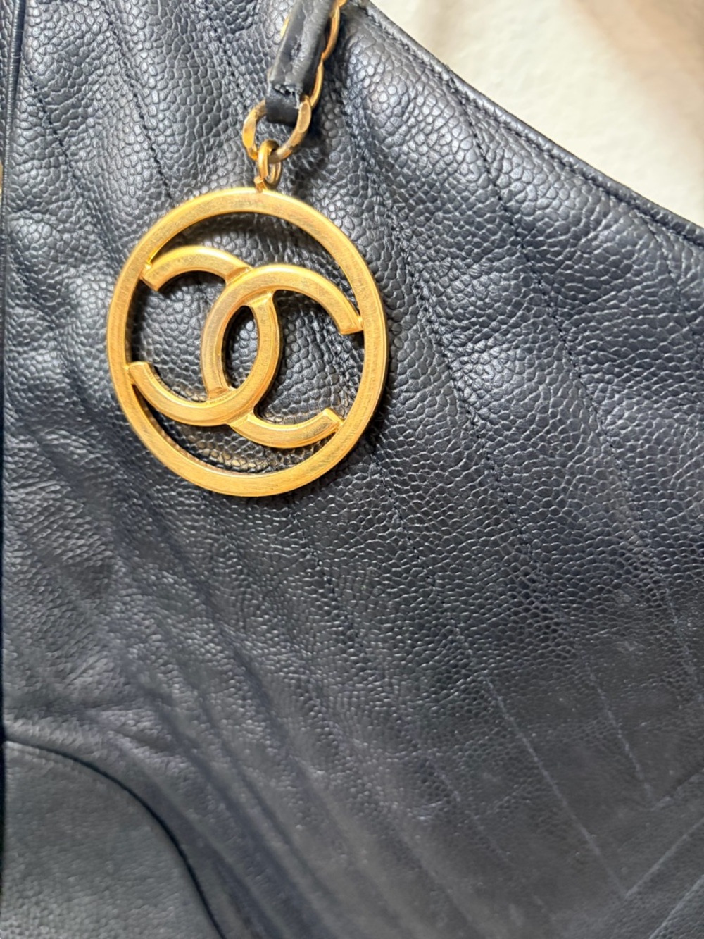 Beautiful Authentic Chanel - Picture 8 of 8
